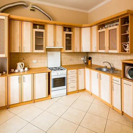 Apartman Alfa Rynok Square 30 *