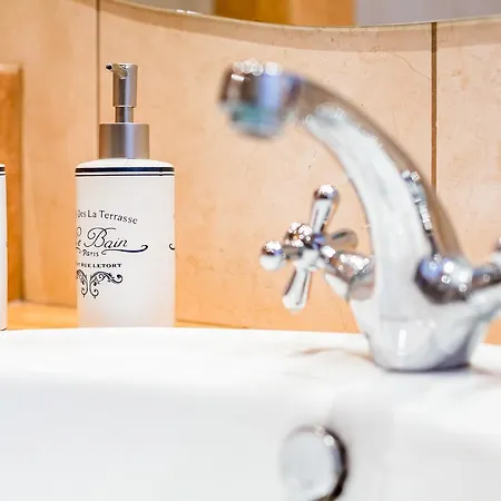 Alfa Rynok Square 30 Lviv