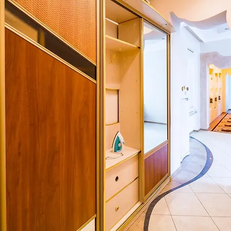 Alfa Rynok Square 30 Apartman Lviv