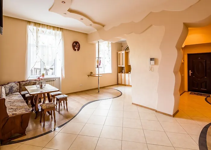 Alfa Rynok Square 30 Lemberg