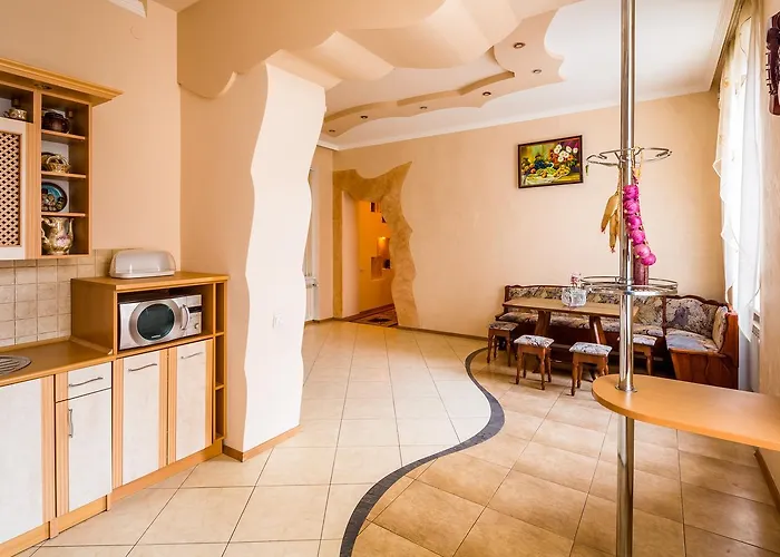 Alfa Rynok Square 30