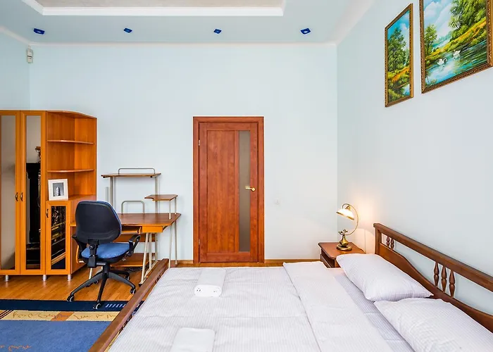 Alfa Rynok Square 30 Leópolis